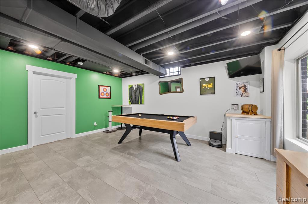 9665 Windsor Lane, Clarkston, MI 48348 — Photo 35