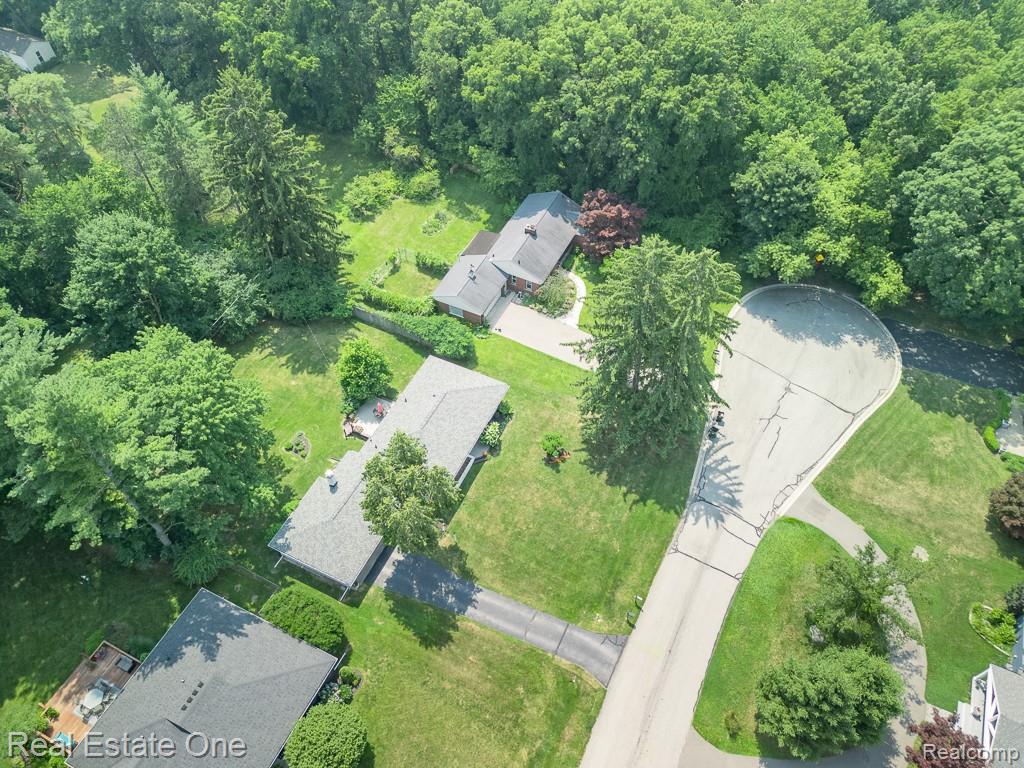 471 Elmhill Road, Rochester Hills, MI 48306 — Photo 33