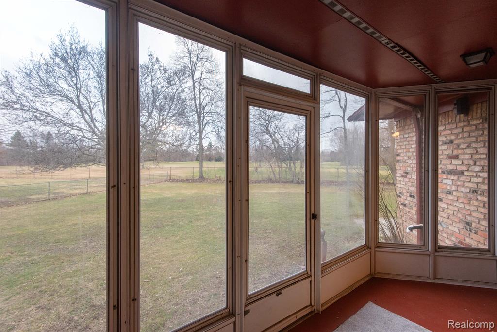 6226 GOLFVIEW Drive, Burton, MI 48509 — Photo 71