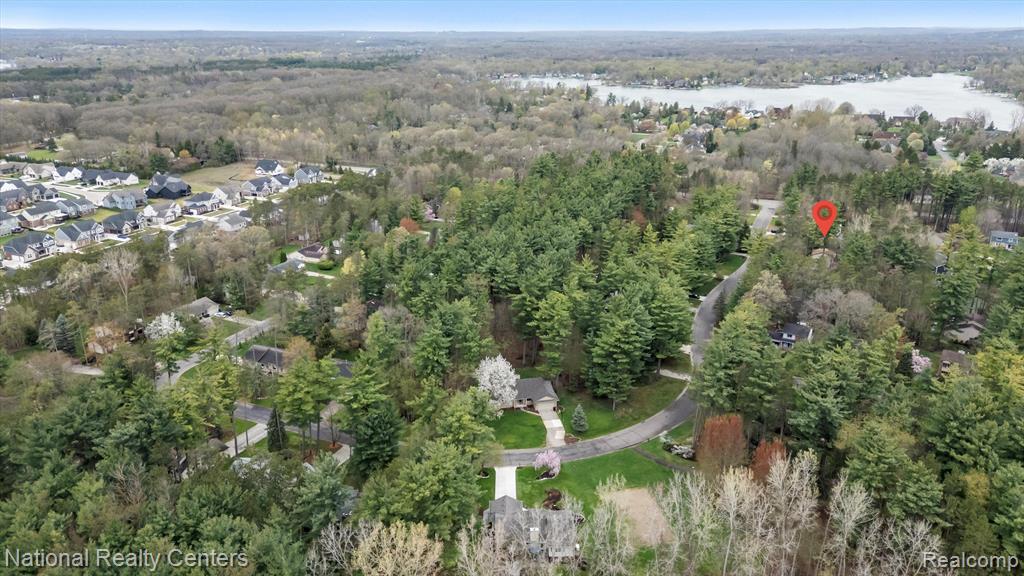 4049 PINESTEAD Drive, Commerce Twp, MI 48390 — Photo 74