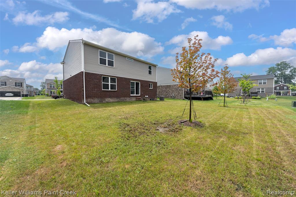 5225 Marie Lane, Sterling Heights, MI 48310 — Photo 41