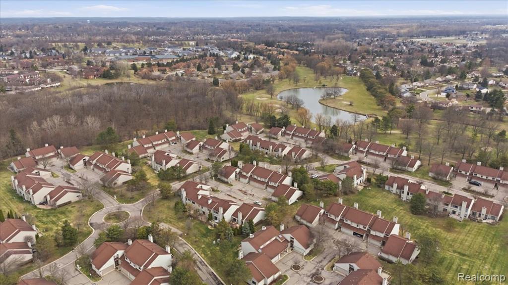 678 Highgate, Rochester Hills, MI 48307 — Photo 38