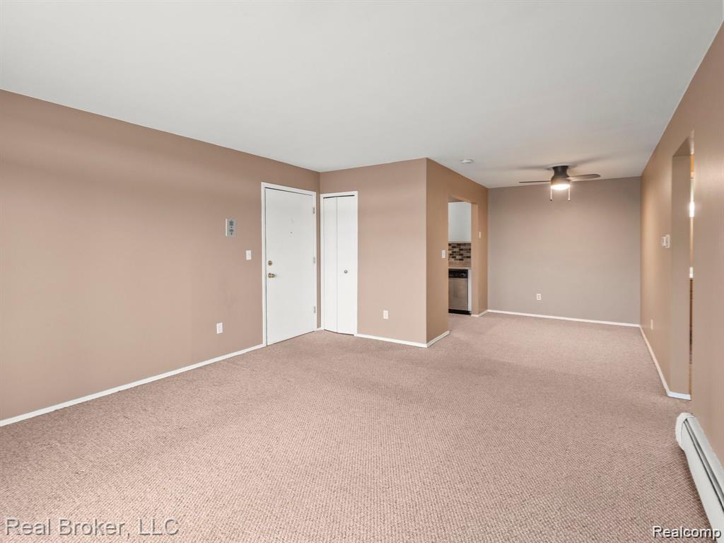 4905 Crooks Road, Royal Oak, MI 48073 — Photo 7