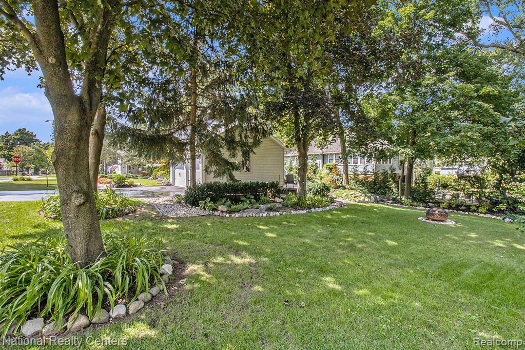 125 FRANKLIN Street, Milford, MI 48381 — Photo 39