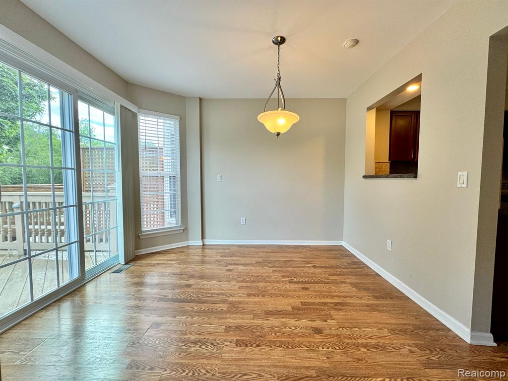 4399 HUNTERS Circle E, Canton, MI 48188 — Photo 8