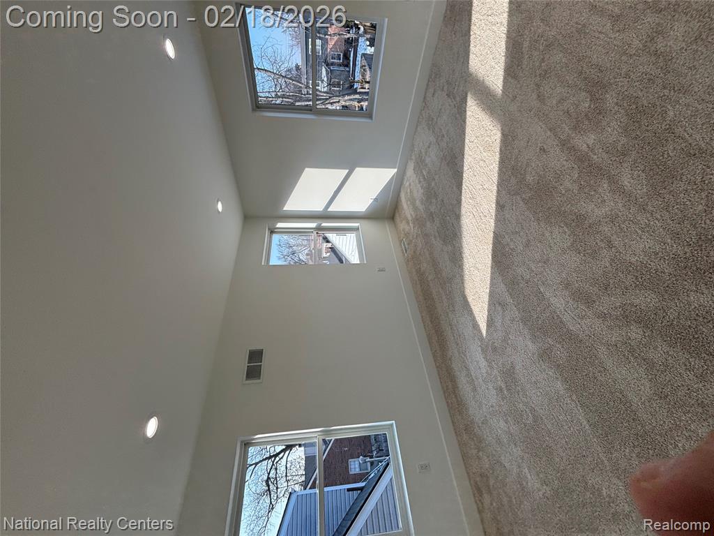 10024 Borgman Avenue, Huntington Woods, MI — Photo 37
