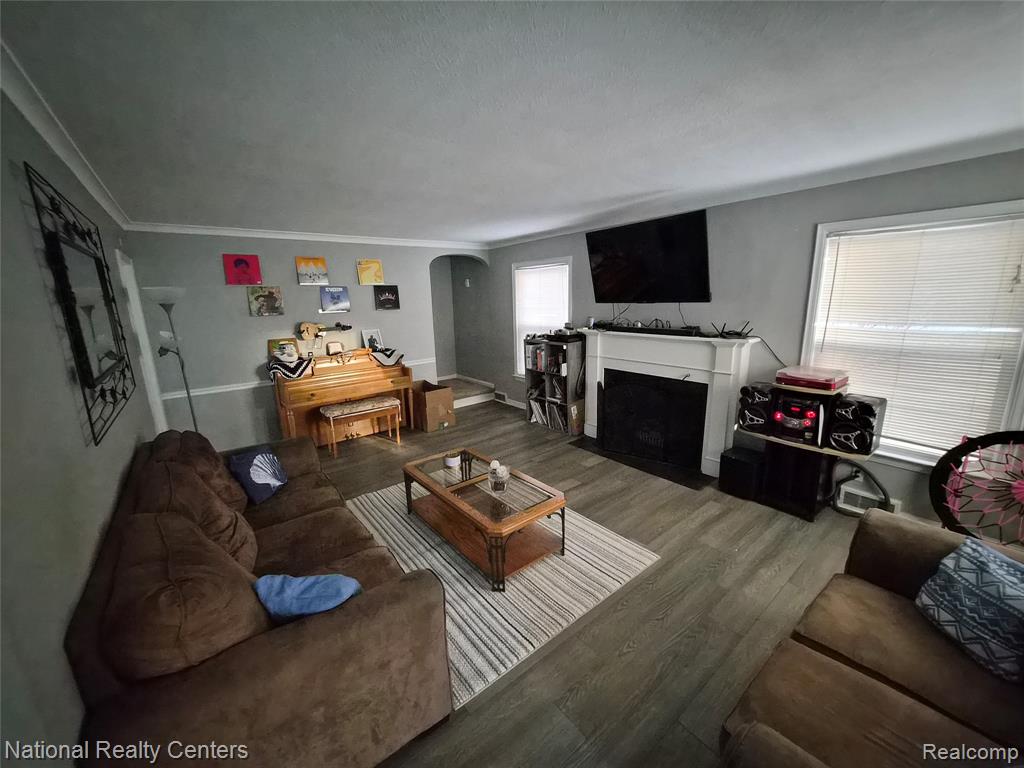 6 Utica Road, Pontiac, MI 48341 — Photo 8