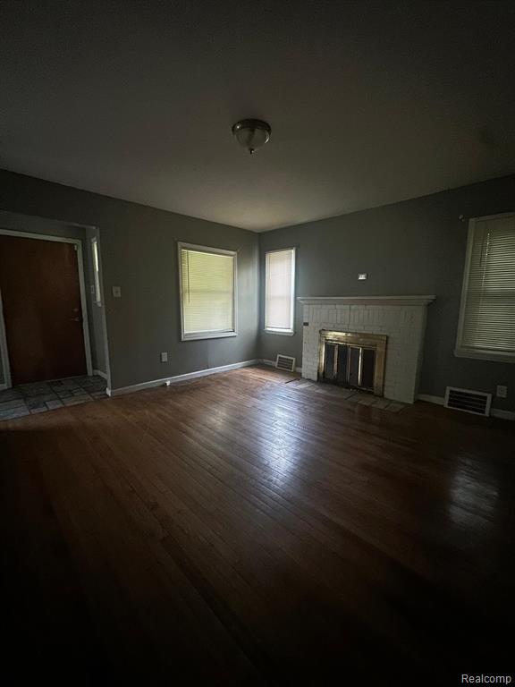 20413 Kingsville Street, Harper Woods, MI 48225 — Photo 11