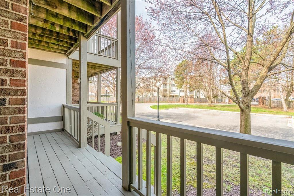 775 DEER Court, Plymouth, MI 48170 — Photo 4