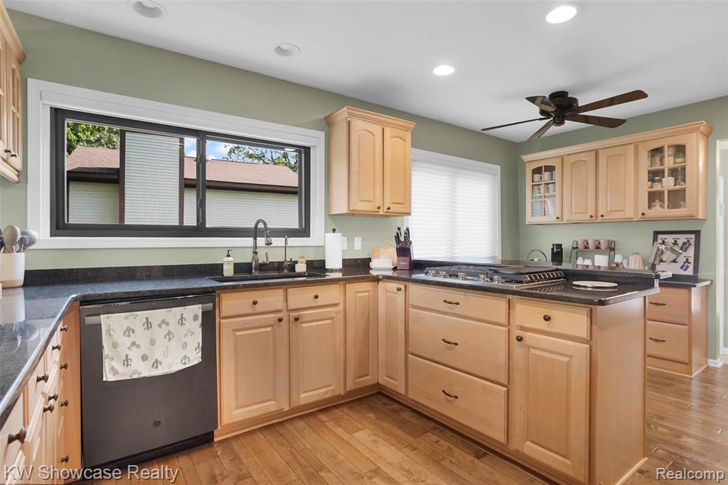 5081 Timber Ridge Trail, Clarkston, MI — Photo 24