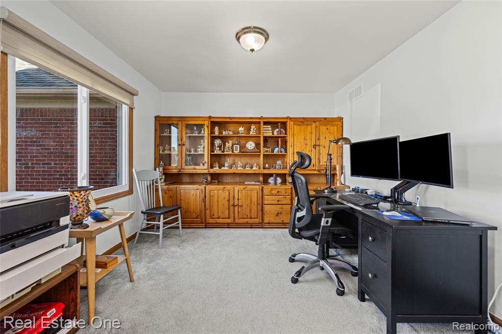 14817 Sparrow Drive, Shelby Twp, MI 48315 — Photo 10