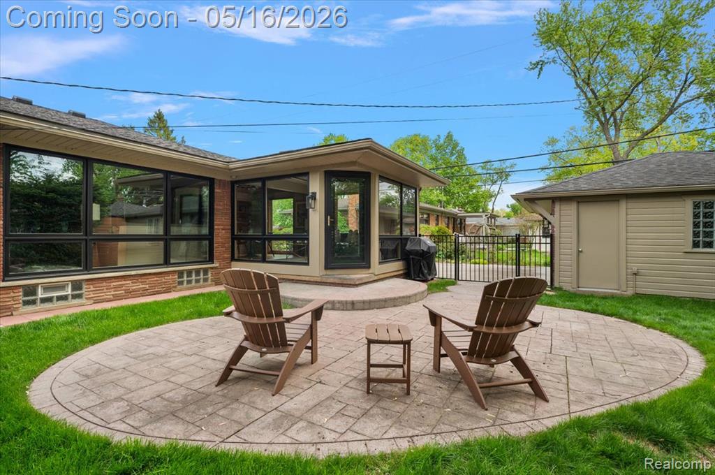 16933 Lauderdale Avenue, Beverly Hills, MI 48025 — Photo 44