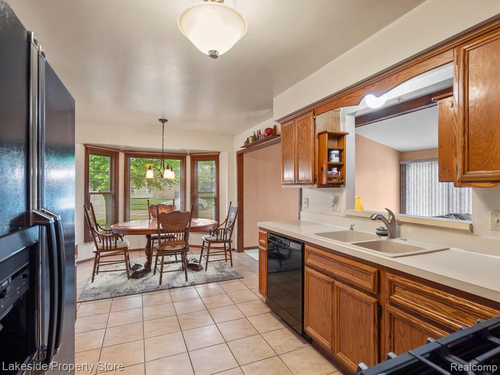 46710 GADWALL Drive, Macomb, MI 48044 — Photo 22