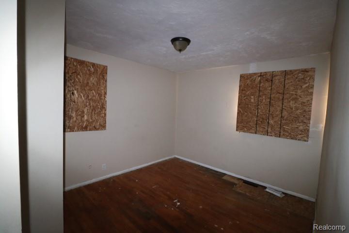 1443 Charwood Road, Mount Morris, MI 48458 — Photo 9