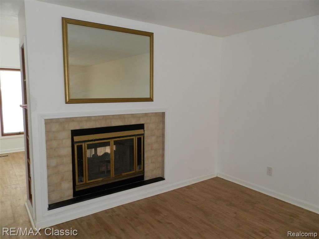 41345 Singh Boulevard, Novi, MI — Photo 4