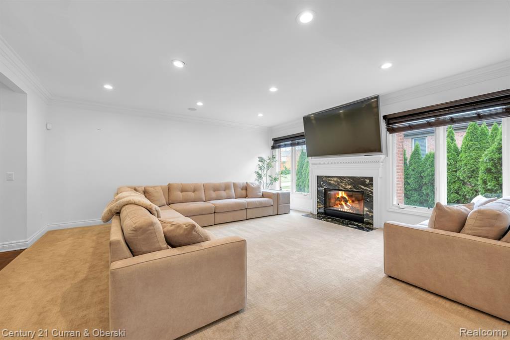 17944 RIDGEVIEW Drive, Northville, MI 48168 — Photo 13