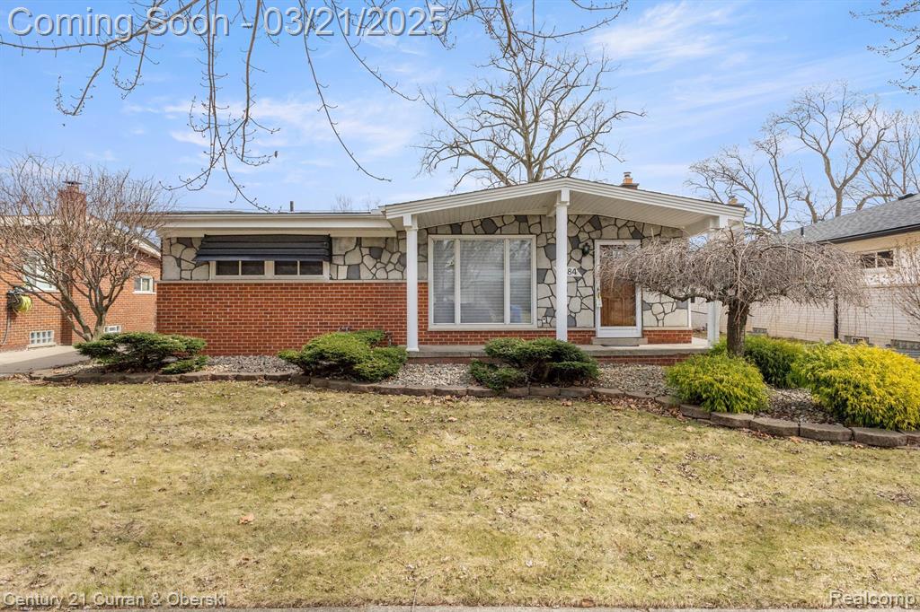 7484 N CHARLESWORTH Street, Dearborn Heights, MI 48127 — front exterior