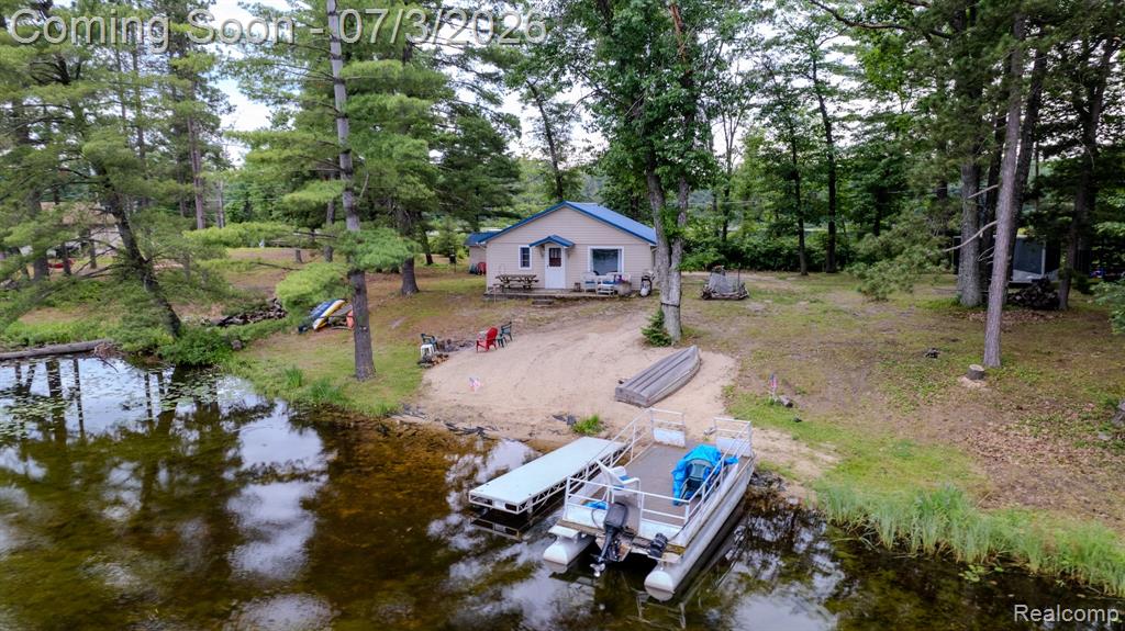 8272 Paradise Drive, South Branch, MI 48761