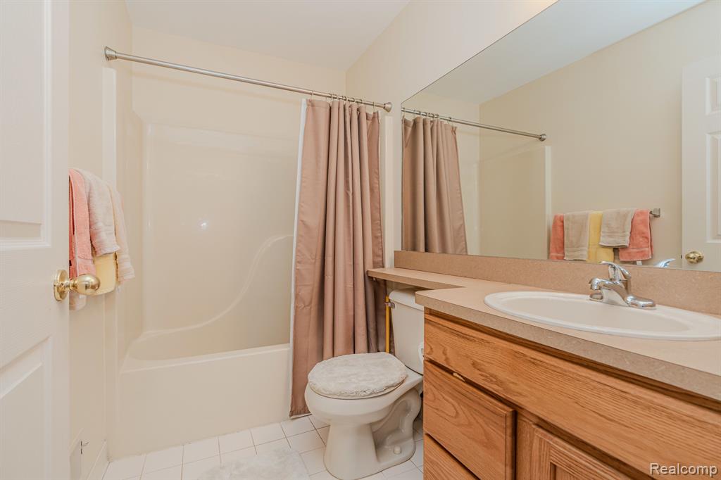 1853 Wexford Circle, Ypsilanti, MI 48198 — Photo 17