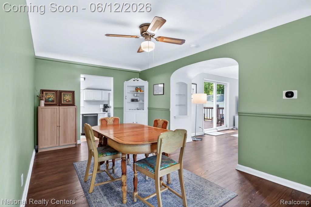 2465 Fairbury, Wixom, MI 48393 — Photo 12