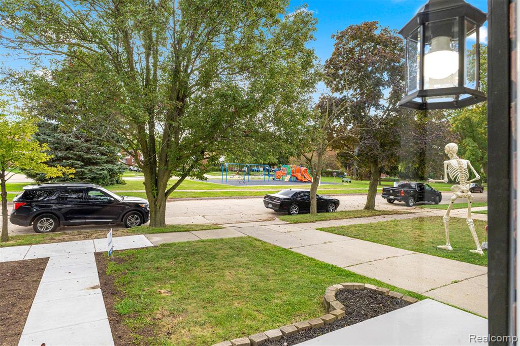 9306 Melbourne Avenue, Allen Park, MI 48101 — Photo 30