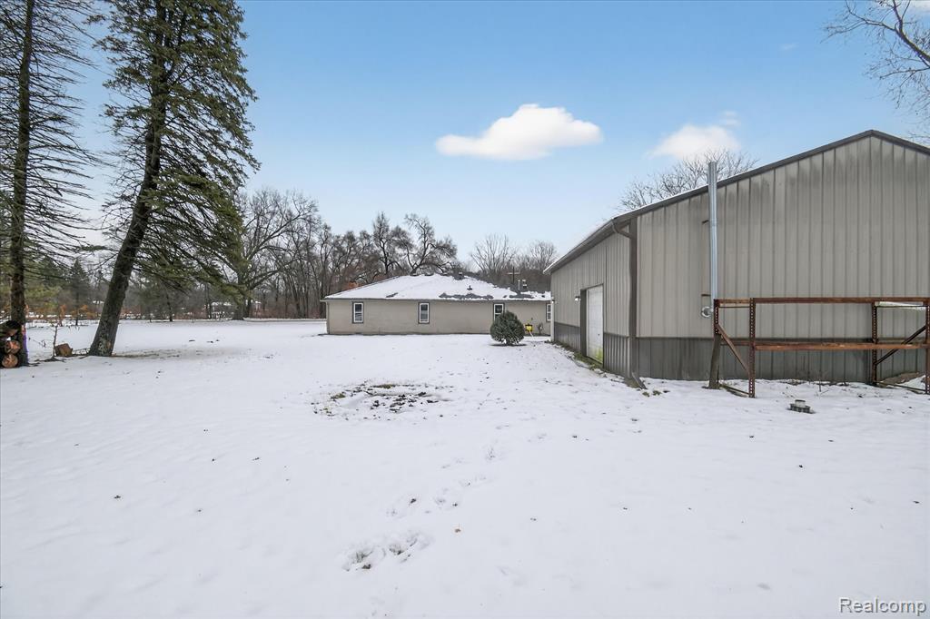 23650 Elwell Road, Belleville, MI 48111 — Photo 40