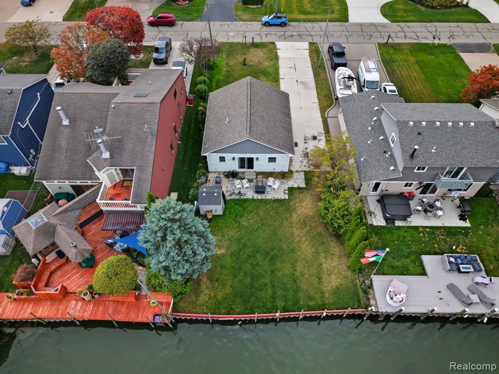37752 Huron Pointe Drive, Harrison Township, MI — Photo 31