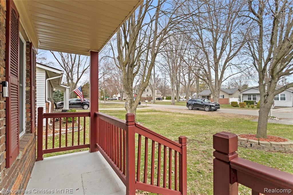 8834 Janis Street, Shelby Twp, MI 48317 — Photo 5