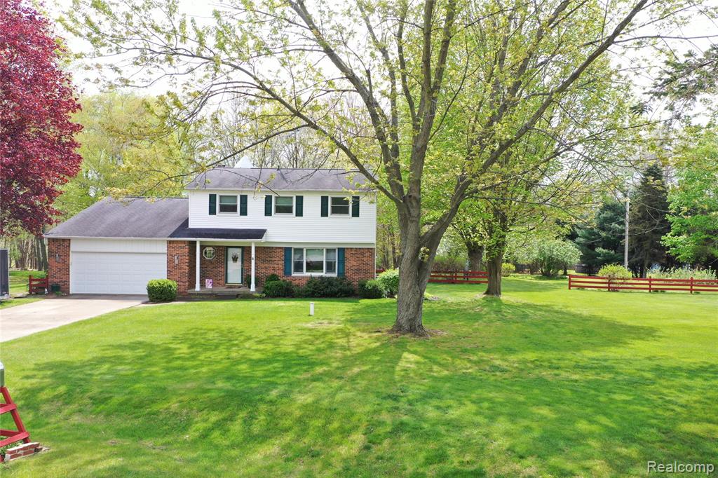 2676 Porcupine Trail, Lapeer, MI 48446 — Photo 69