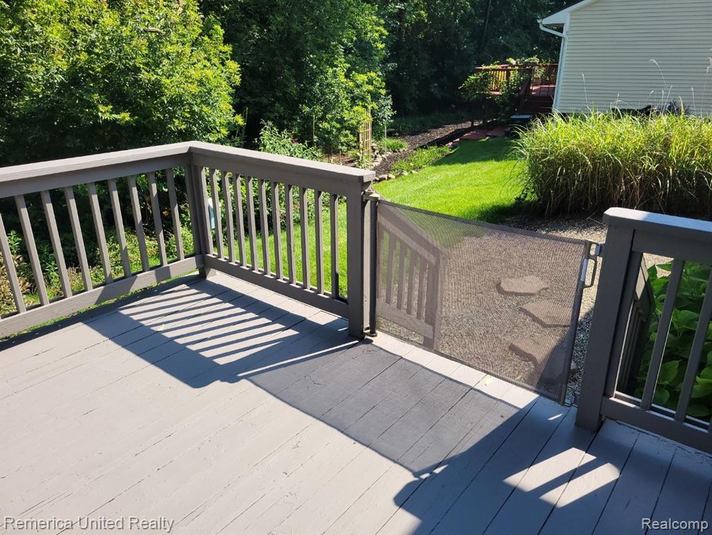 971 RIKKI ANN, Wixom, MI 48393 — Photo 25