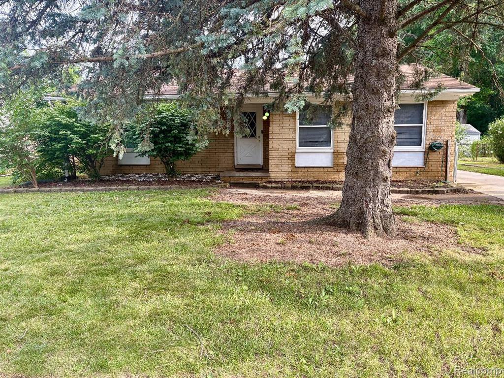 22725 Armstrong Avenue, Riverview, MI 48193
