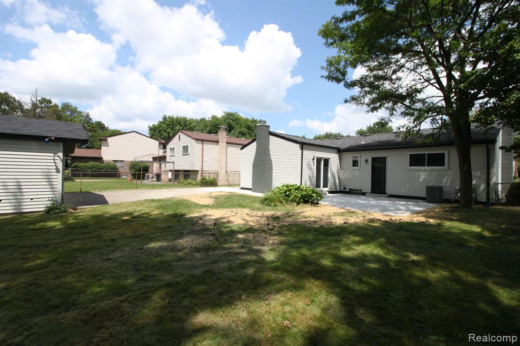4833 OCEAN Court, Sterling Heights, MI 48310 — Photo 7