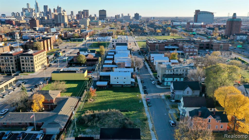4244 4th St package, Detroit, MI 48201 — front exterior