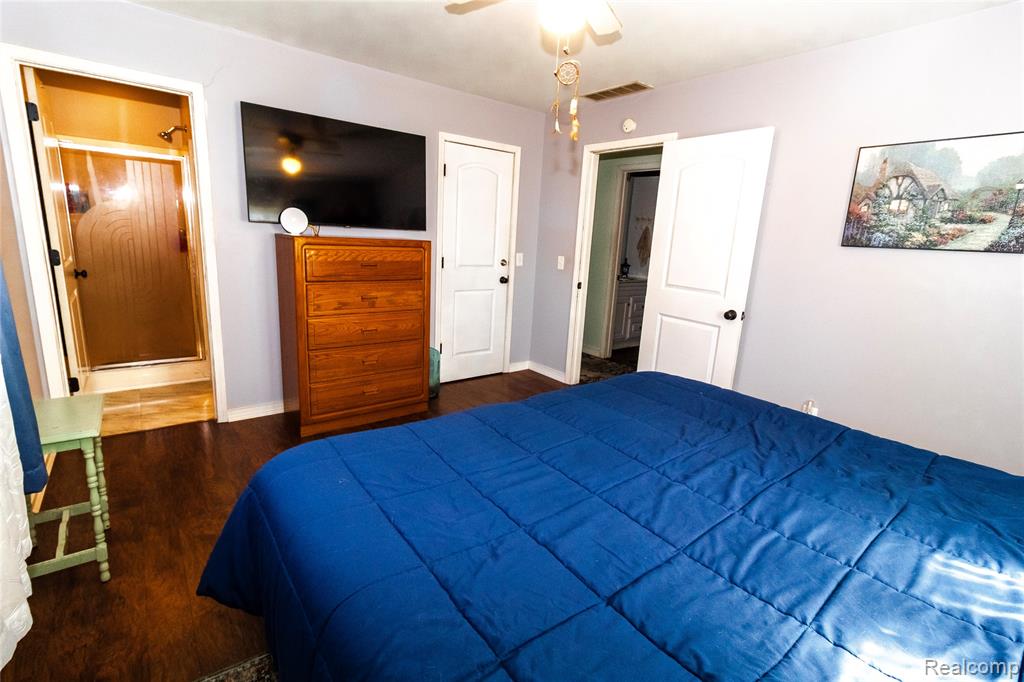 230 E Oregon Street, Lapeer, MI 48446 — Photo 13