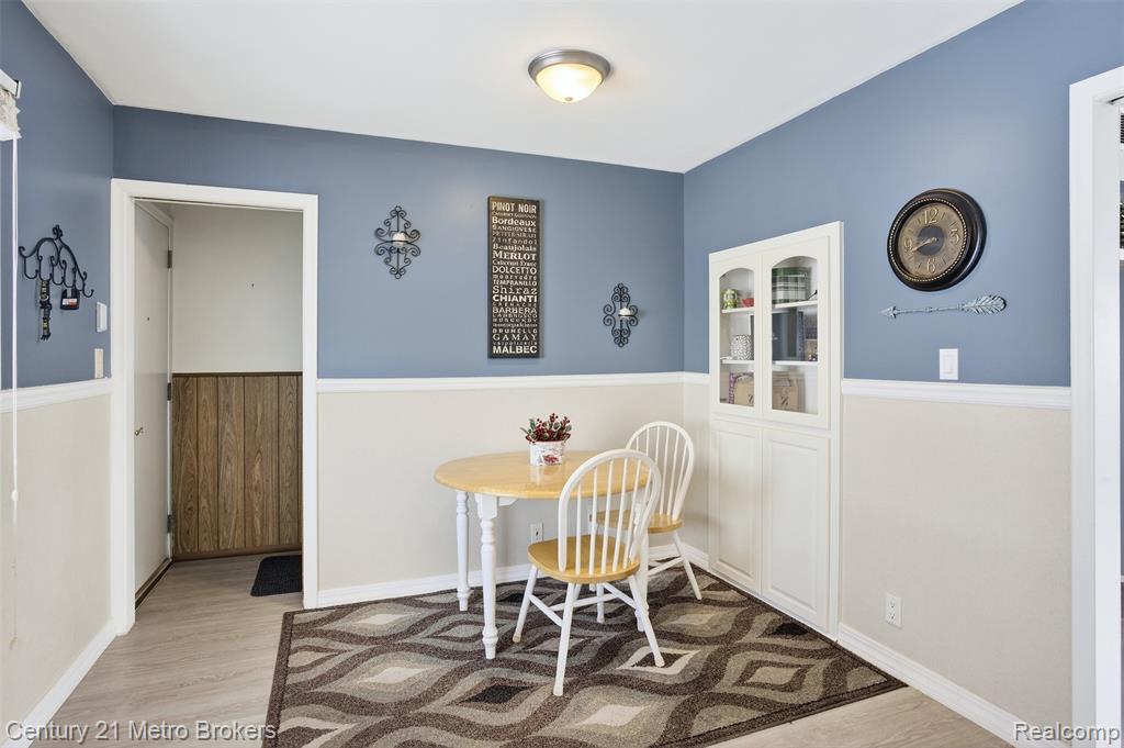 5328 Don Shenk Drive, Swartz Creek, MI 48473 — Photo 16