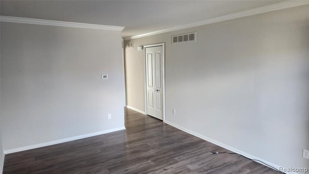8424 Annsbury, Utica, MI 48316 — Photo 4