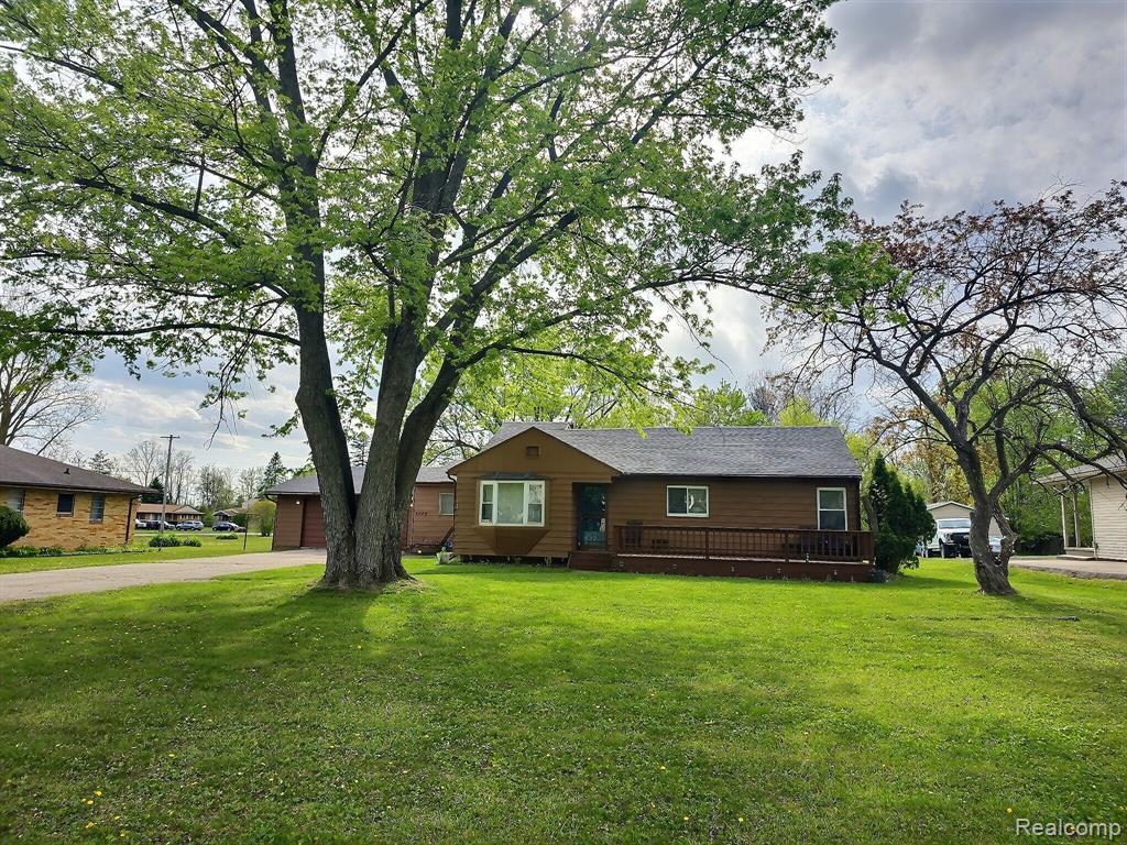 6449 Detroit Street, Mount Morris, MI 48458 — Photo 2