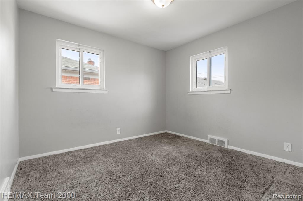 19431 STEPHENS, Eastpointe, MI 48021 — Photo 26