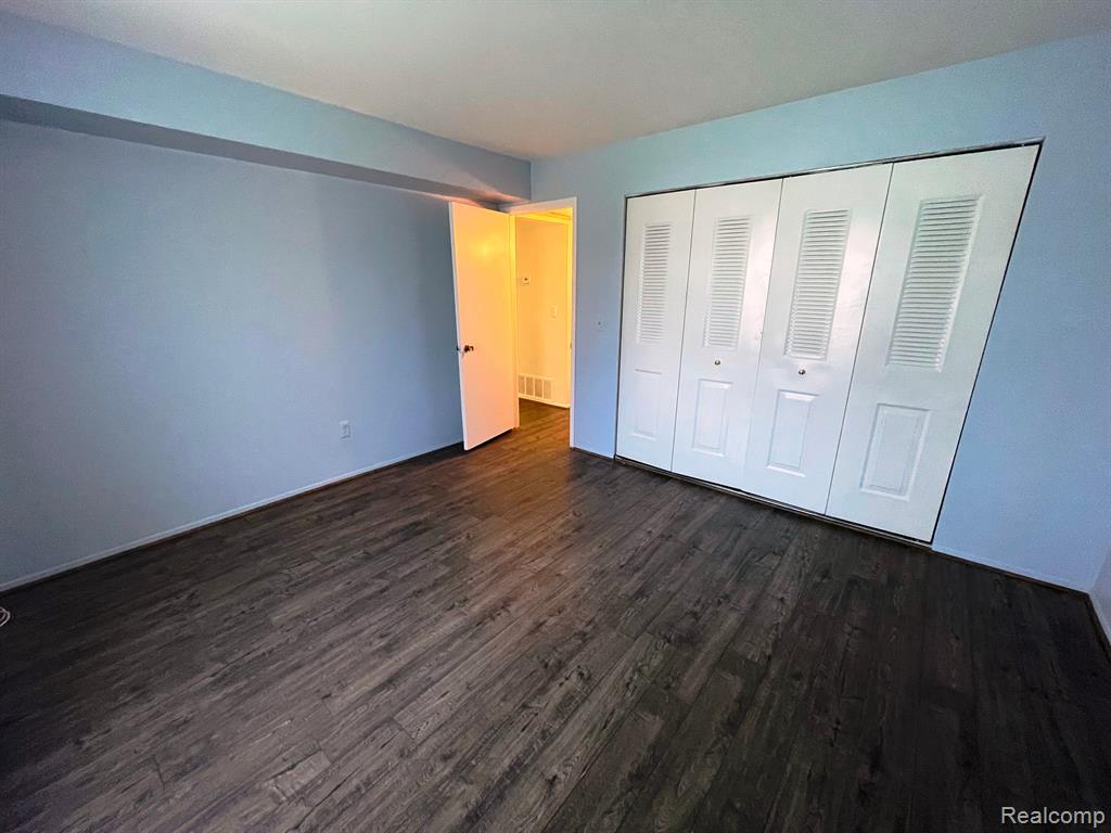 902 CHESTNUT HILL Drive, Auburn Hills, MI 48326 — Photo 7