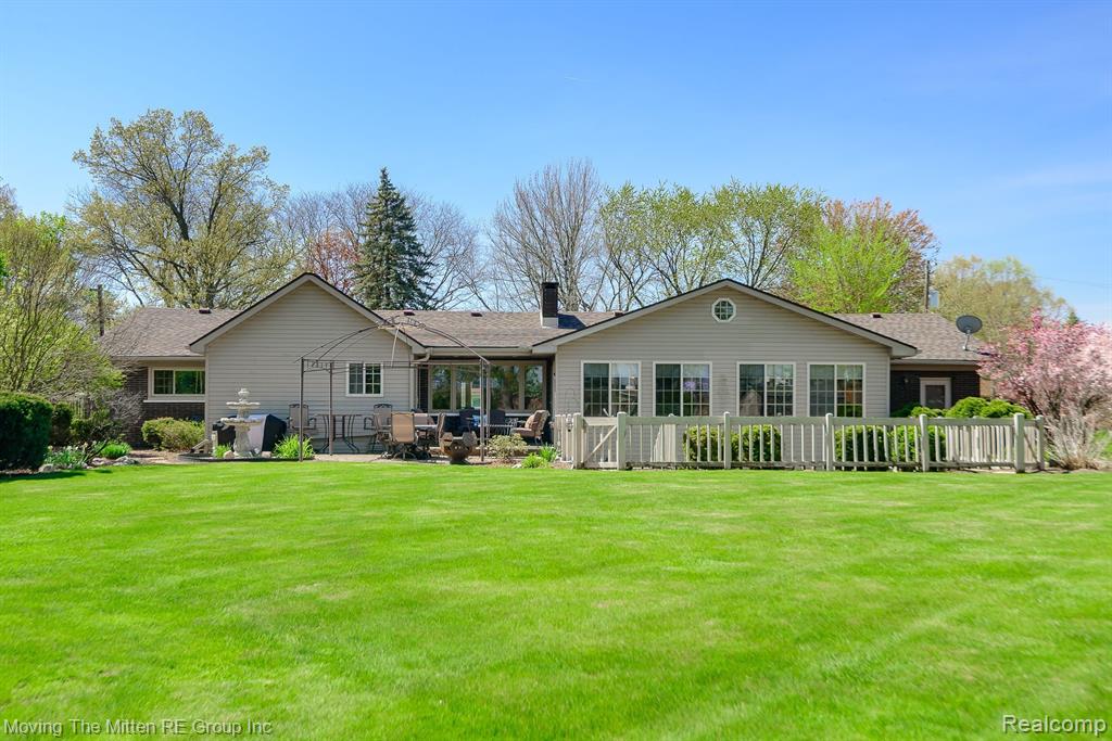 44119 HARMONY Lane, Van Buren, MI 48111 — Photo 4