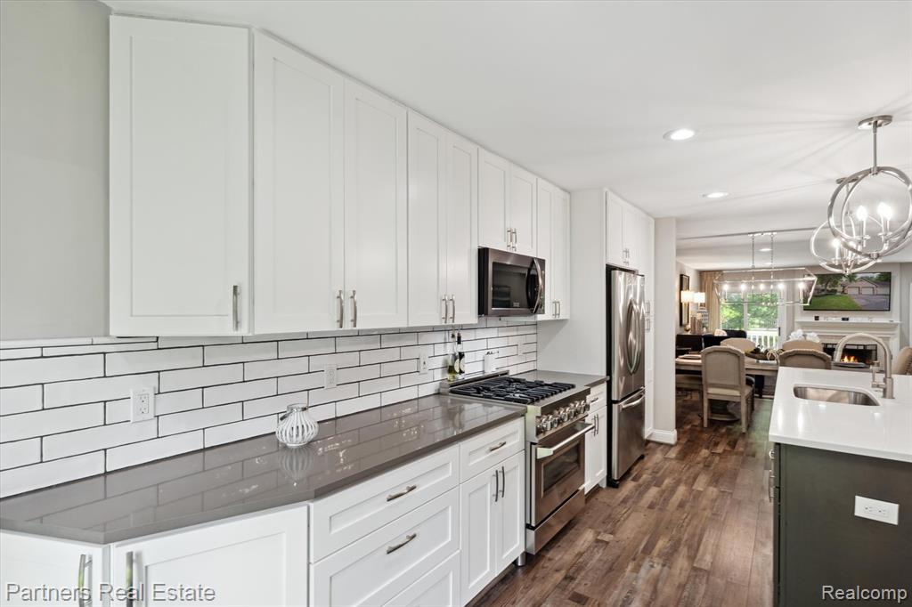 4614 Golf View Drive, 79, Brighton, MI 48116 — Photo 11