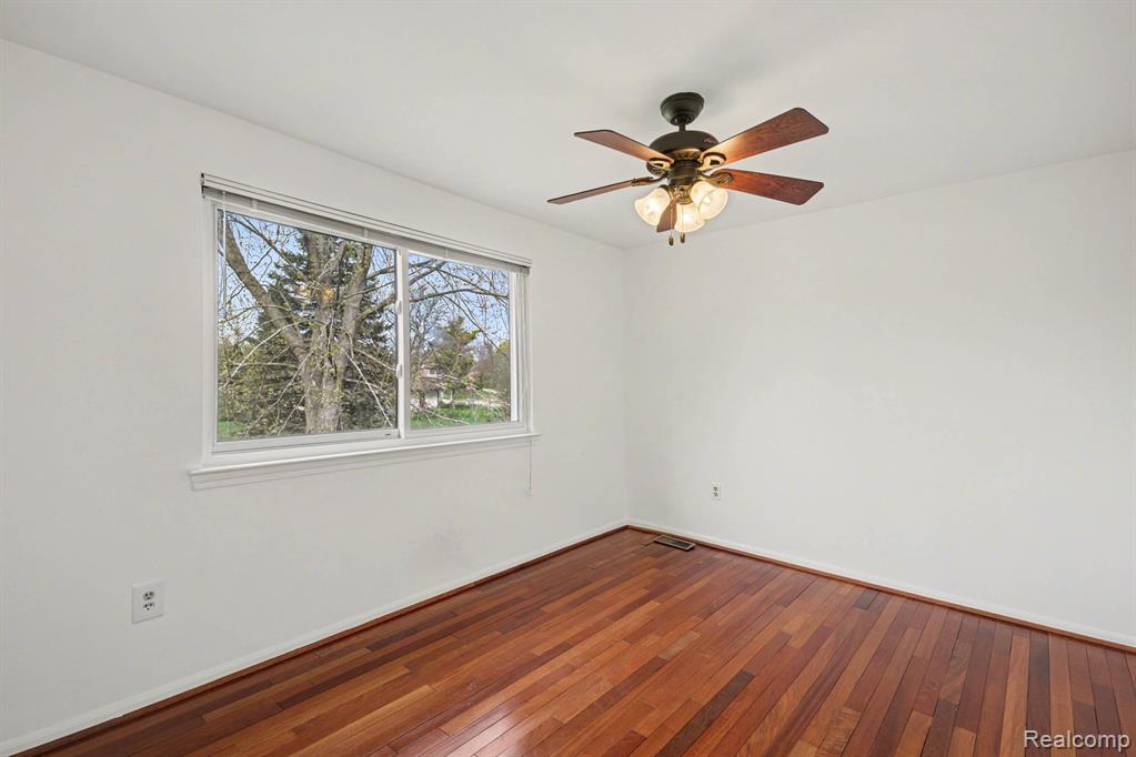5040 Patrick Road, West Bloomfield, MI — Photo 15