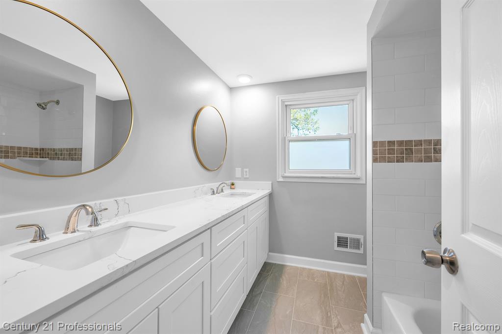 52536 BELLE VERNON, Shelby Twp, MI 48316 — Photo 32