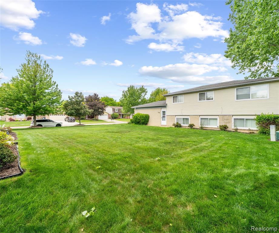 42736 BOULDEN Court, Canton, MI 48187 — Photo 19