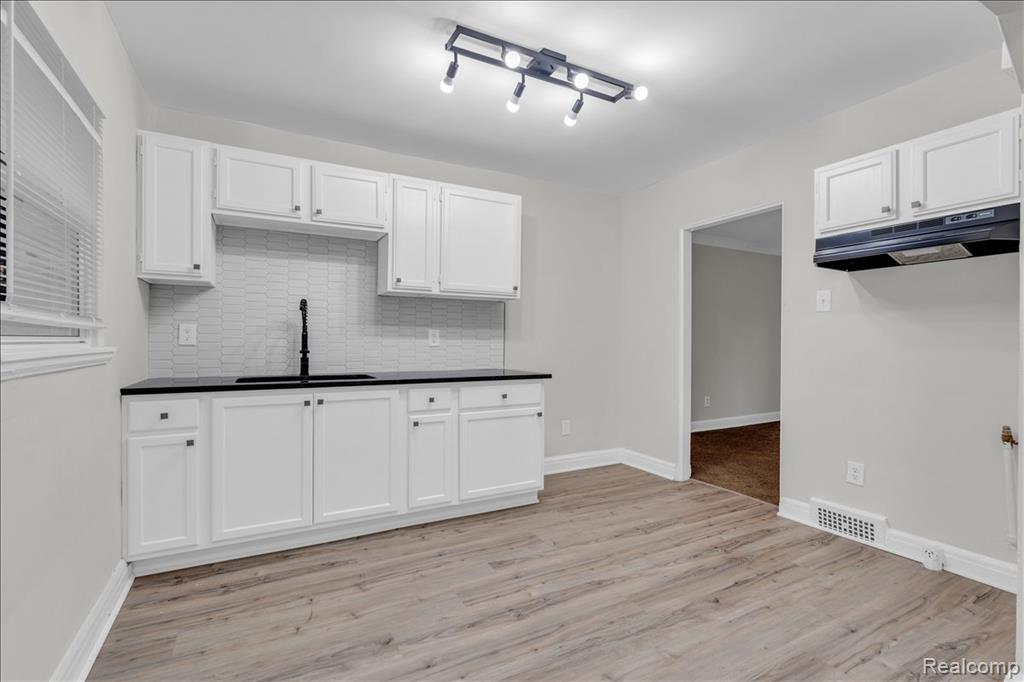 17208 Kentucky Street, Detroit, MI 48221 — Photo 10