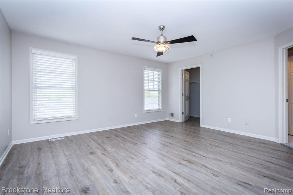 185 Amys Walk, Auburn Hills, MI 48326 — Photo 20