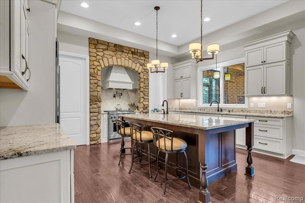 21174 Bridle Run, Northville, MI 48167 — Photo 14