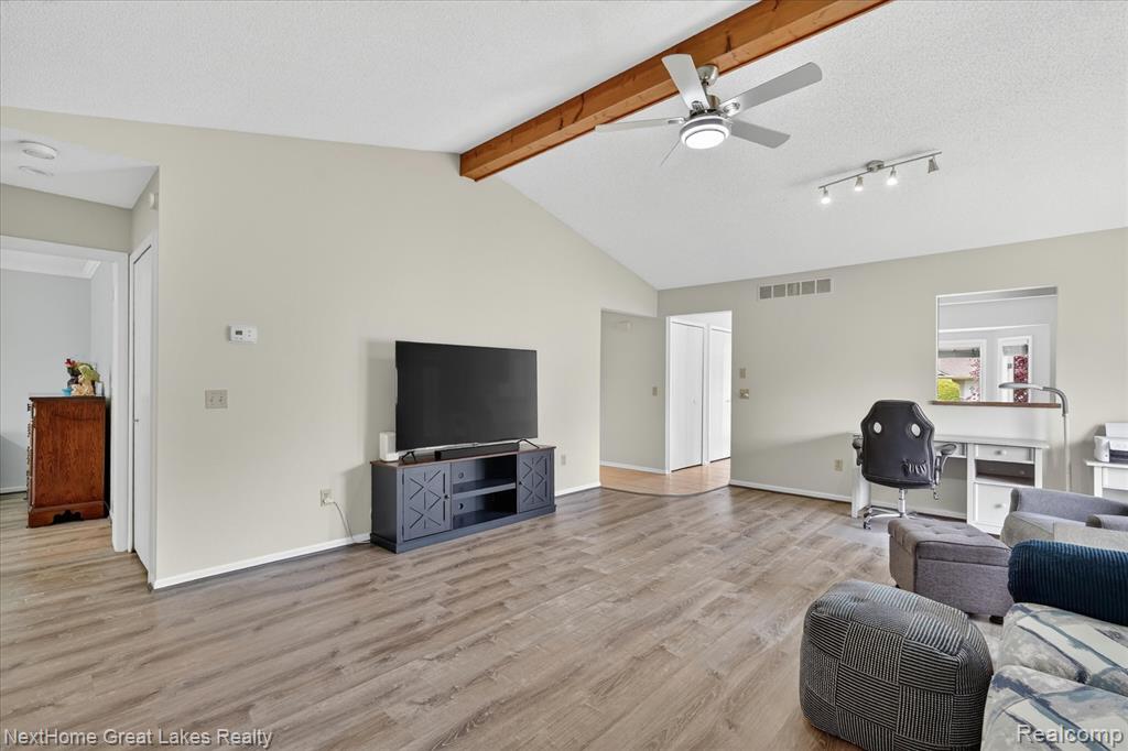 7475 Country Meadow Drive, Swartz Creek, MI 48473 — Photo 19