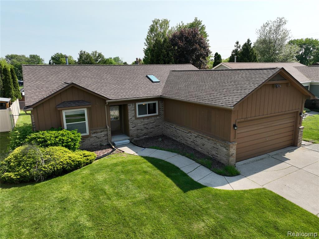 42767 Colling Drive, Canton, MI 48188 — Photo 2