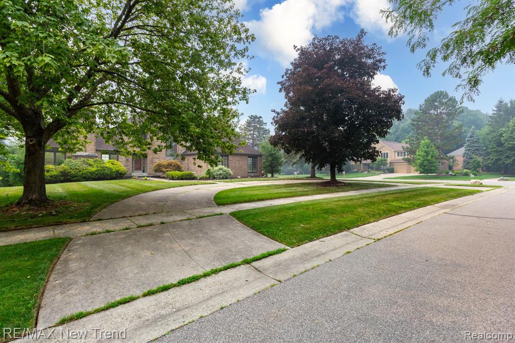 48775 Harvest Drive, Plymouth, MI 48170 — Photo 43